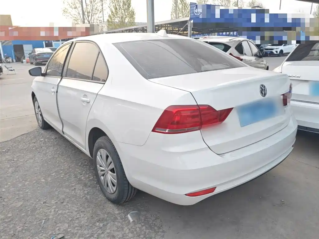 Santana 1.5 L Manual Style