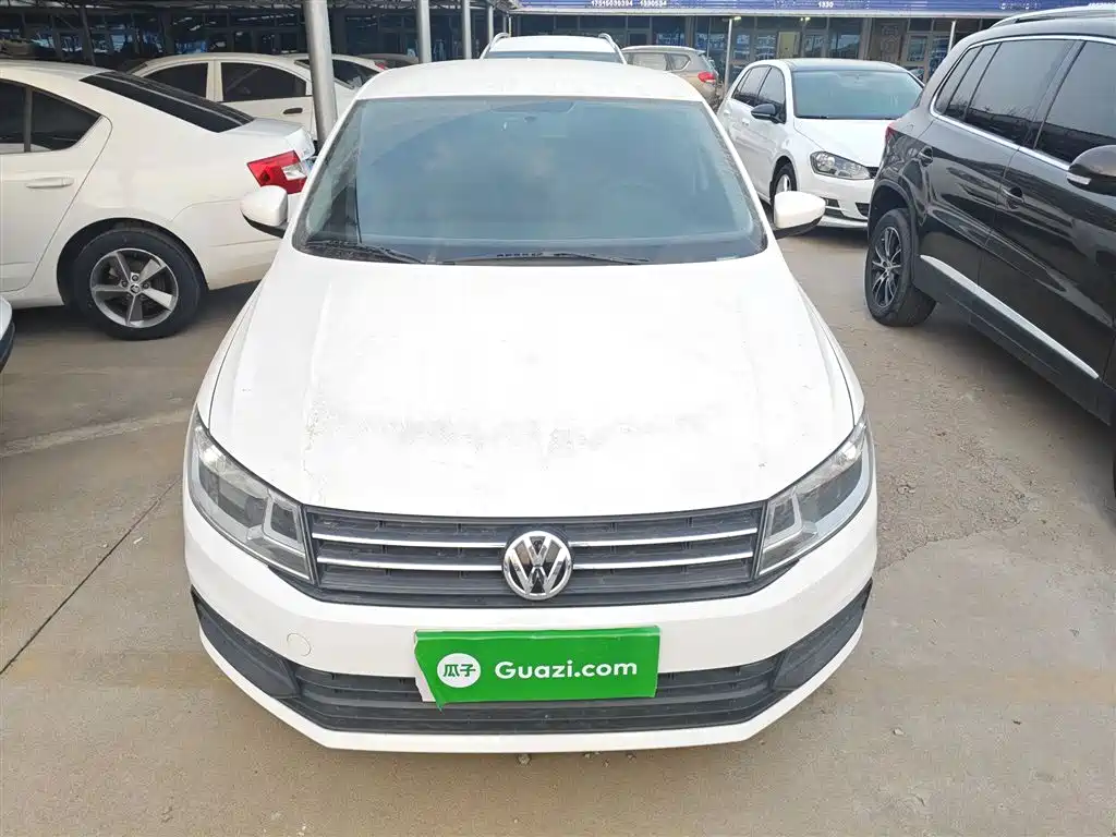 Santana 1.5 L Manual Style