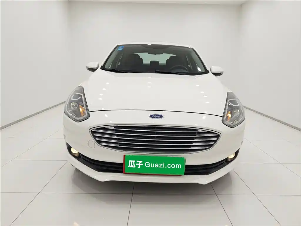 Escort Facelift 1.5 L Auto Joy CN-VI
