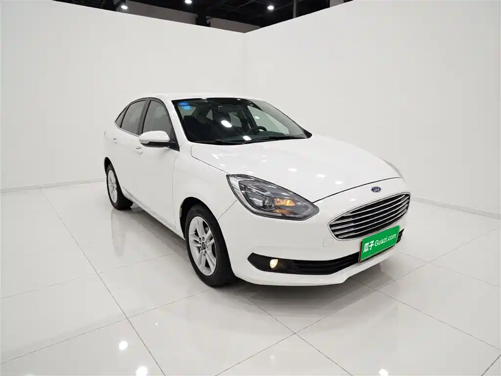 Escort Facelift 1.5 L Auto Joy CN-VI