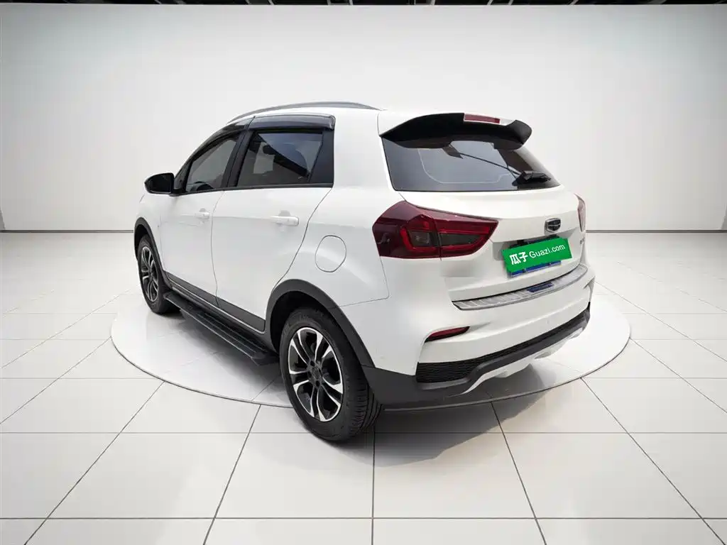 Vision X3 1.5 L CVT Distinguished