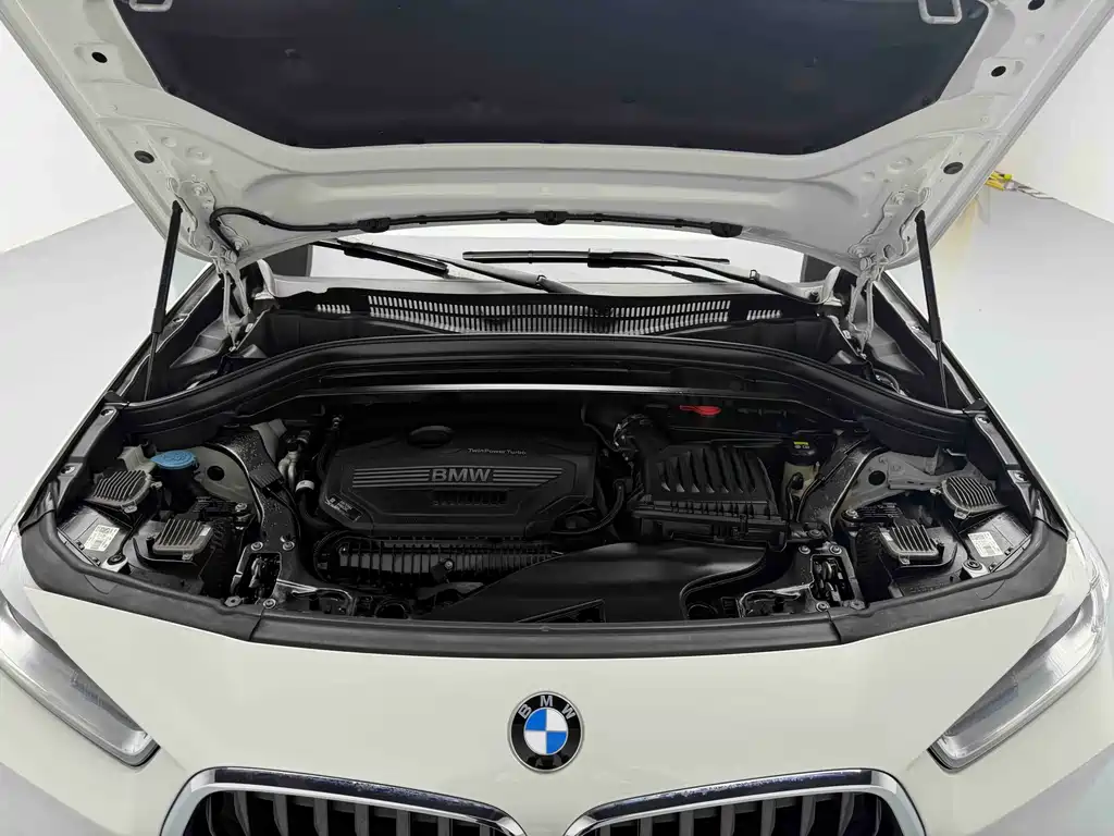 BMW X2 sDrive25 i Leading M Sport Package