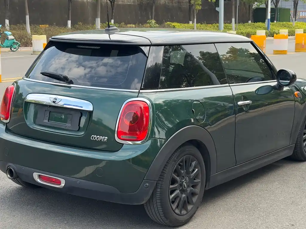 MINI 1.5 T COOPER