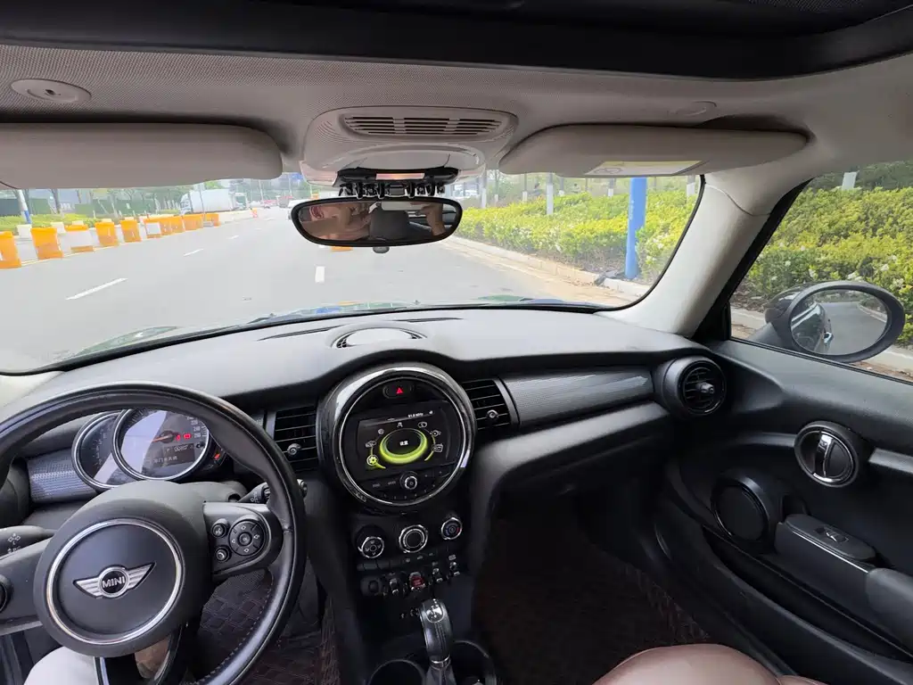 MINI 1.5 T COOPER