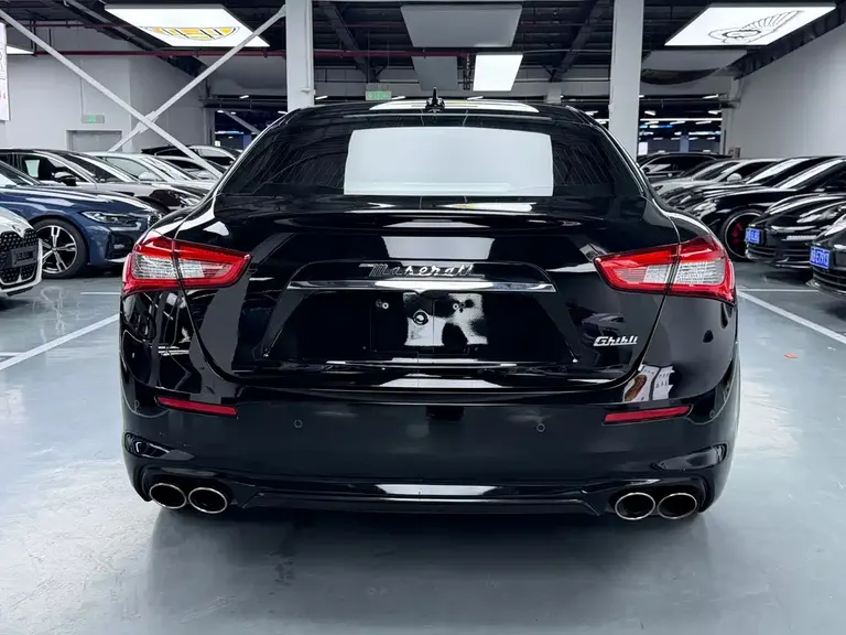 Maserati Ghibli 3.0 T Luxury CN-V