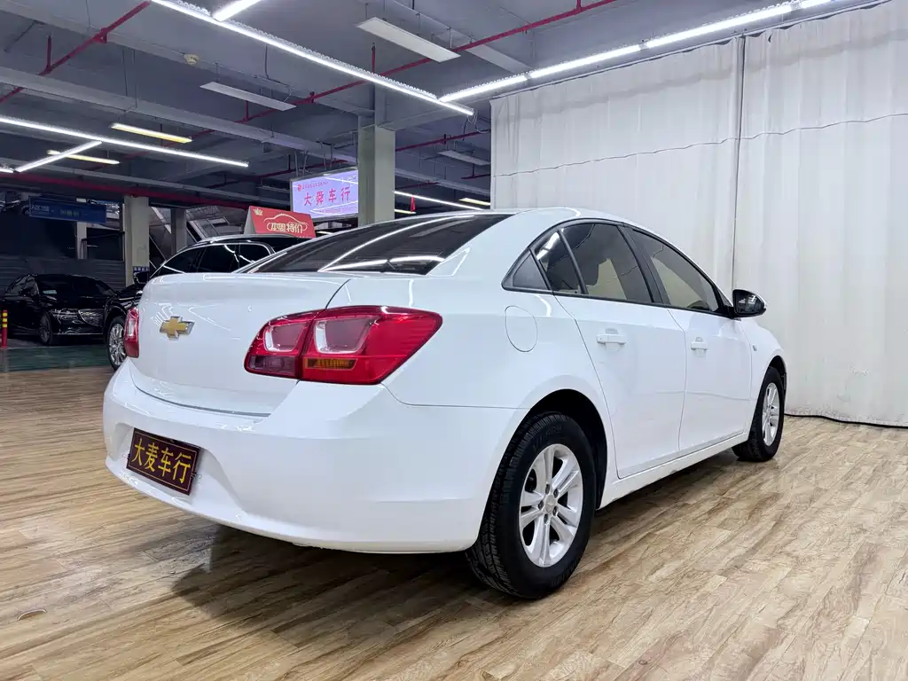 Cruze 1.5 L Classic SL MT