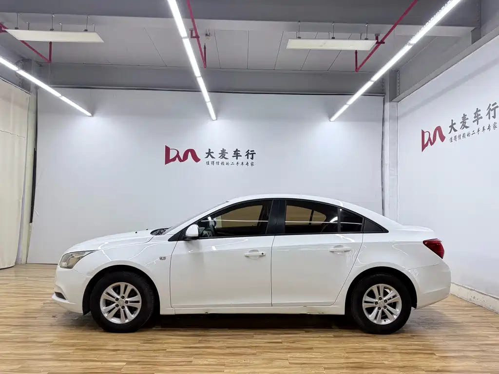 Cruze 1.5 L Classic SL MT