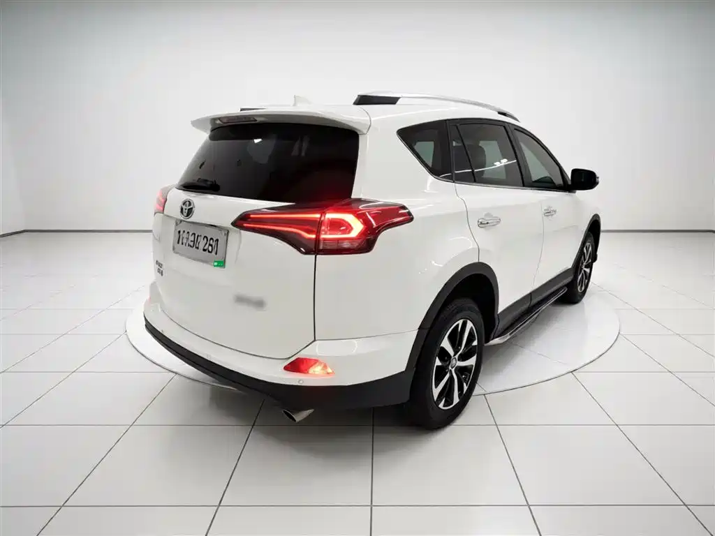 RAV4 2.0 L CVT 2 WD Style CN-V