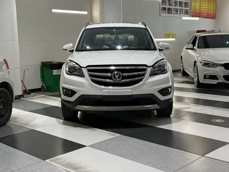 Changan CS35 1.6 L Manual Luxury