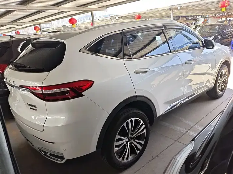 Haval F7 2.0 T 2 WD i