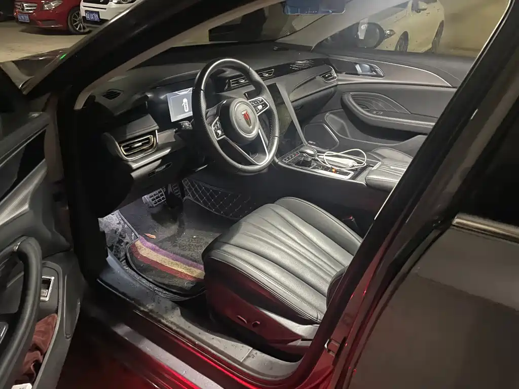 Hongqi H5 1.5 T DCT Connected Flagship Charm