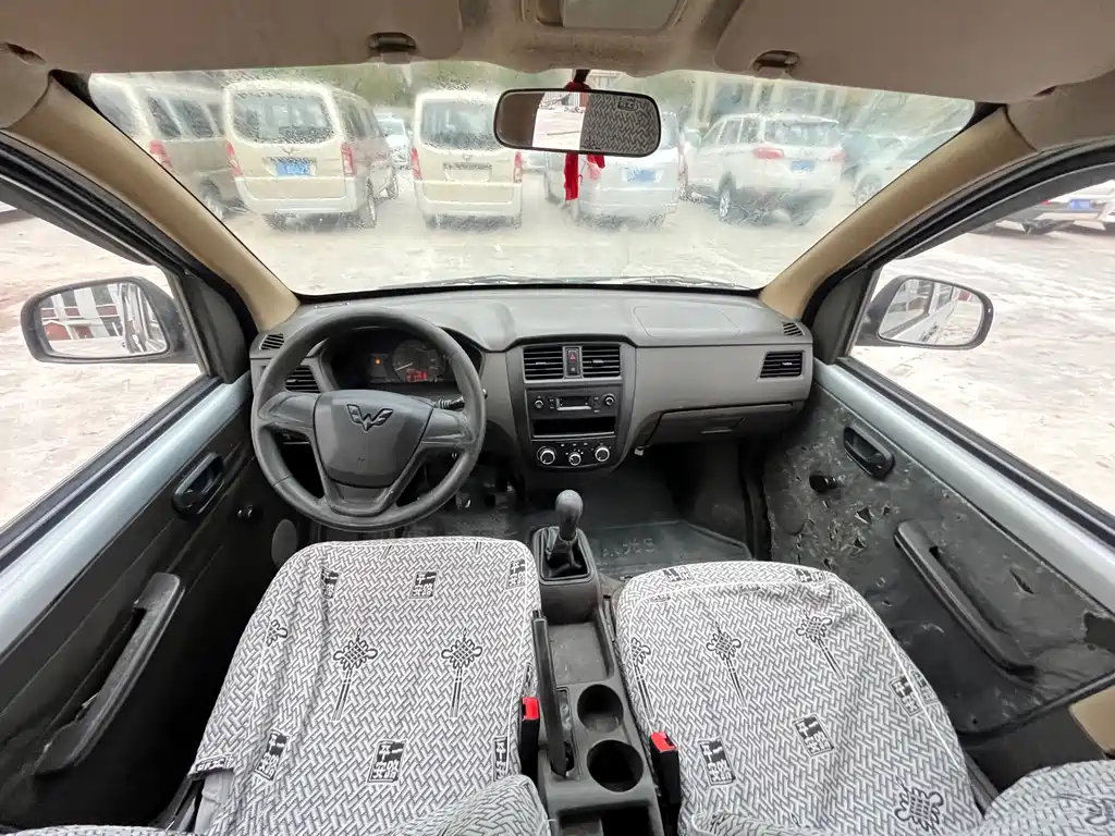 Wuling Rongguang 五菱荣光 2020款 1.2 L S 基本型 国VI