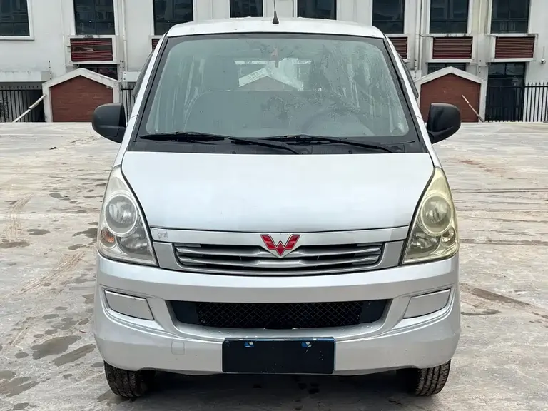 Wuling Rongguang 五菱荣光 2020款 1.2 L S 基本型 国VI