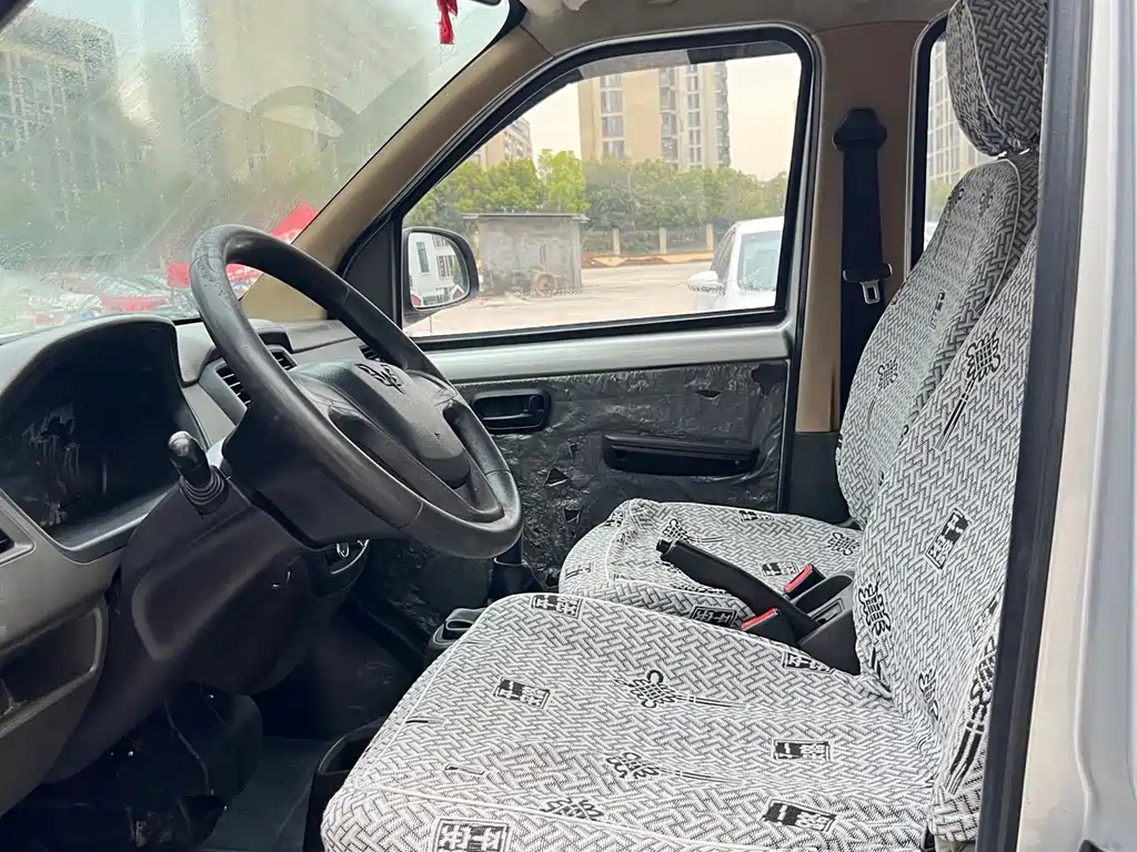 Wuling Rongguang 五菱荣光 2020款 1.2 L S 基本型 国VI
