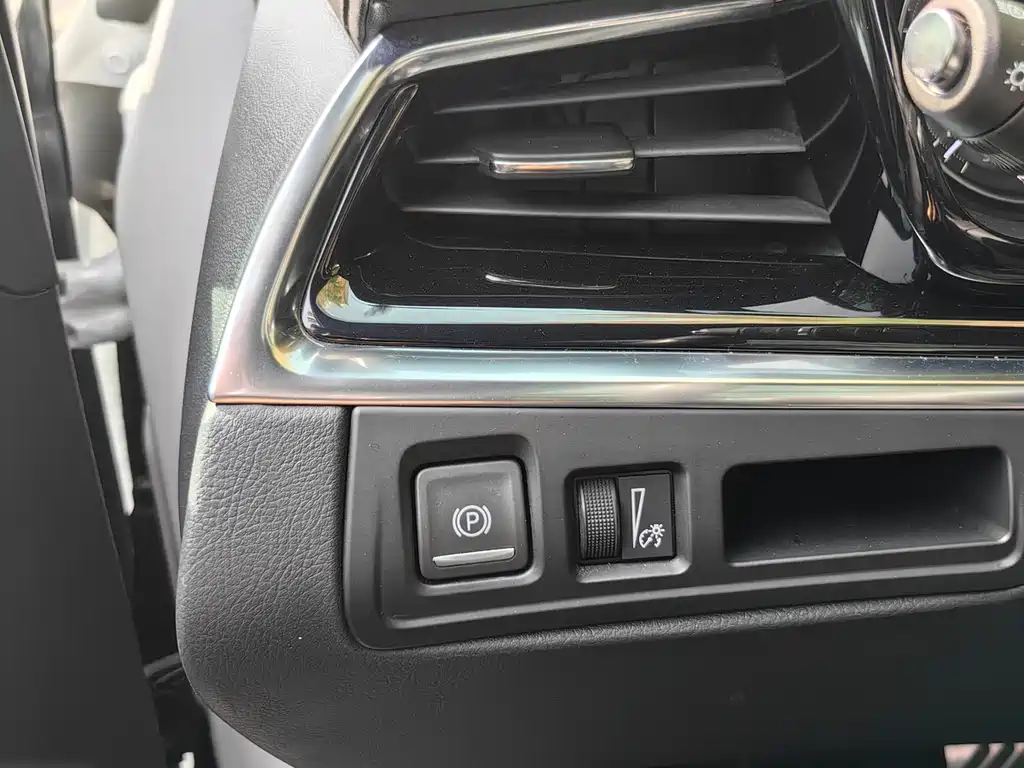 Cadillac XT6 2.0 T 7-seat 4 WD Luxury