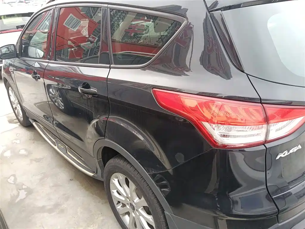 Kuga 1.5 L GTDi 2 WD Comfort
