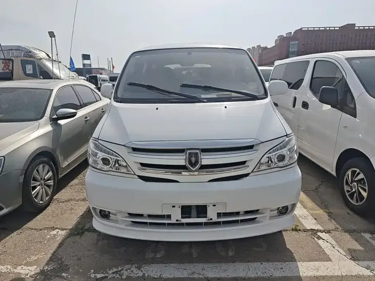 Jinbei Grace 2.0 L Classic Standard LWB 7 9-seat