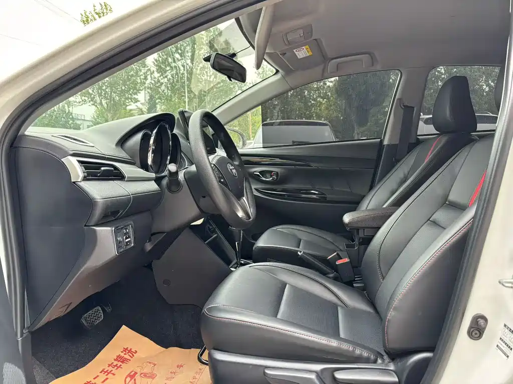 YARiS L Zhixuan Zhixuan X 1.5 L CVT Luxury PLUS