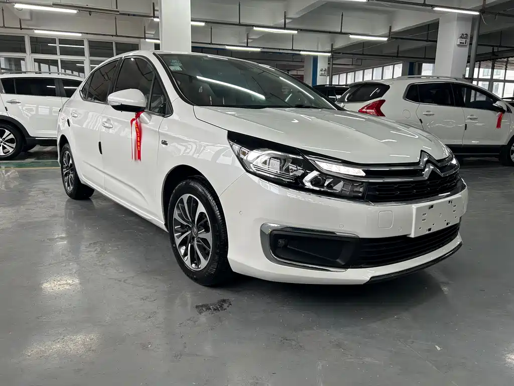 Citroen C4 L 1.2 T Auto Elite