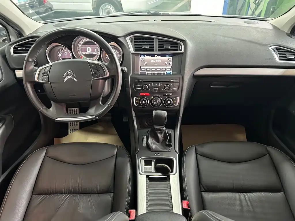 Citroen C4 L 1.2 T Auto Elite