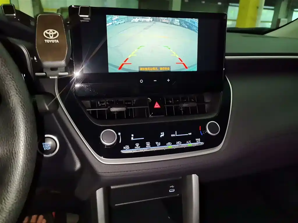 Frontlander 2.0 L CVT Leading