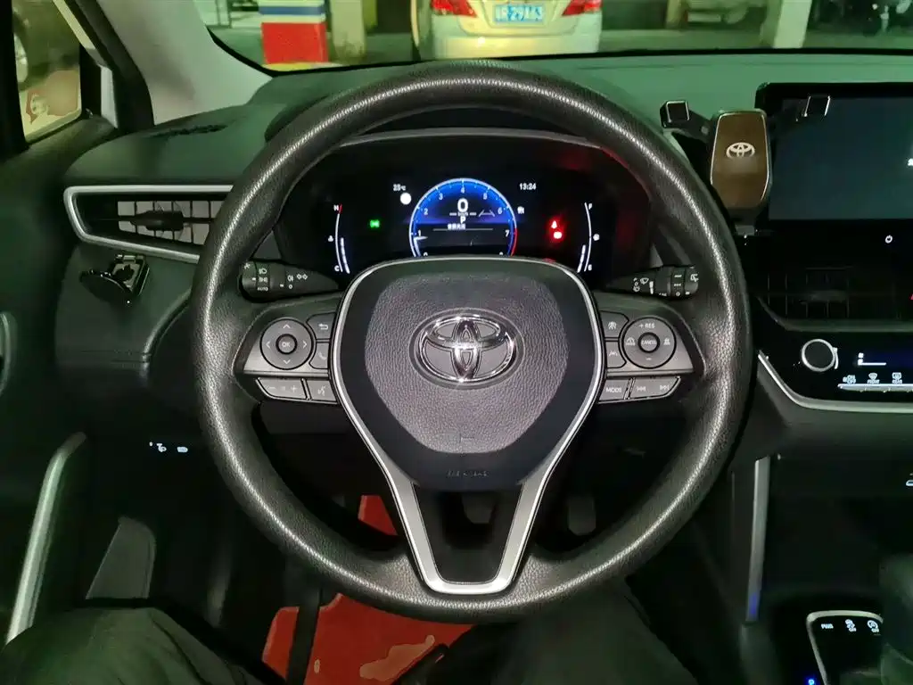Frontlander 2.0 L CVT Leading