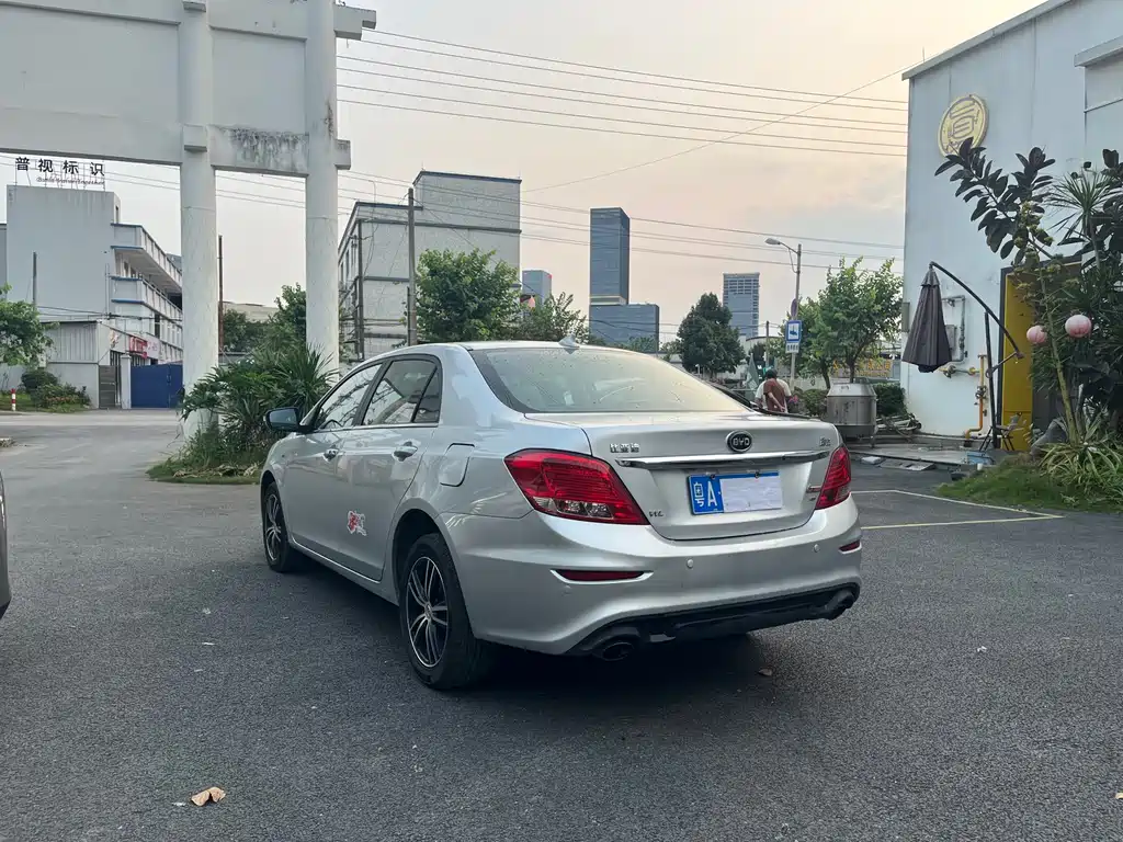 Surui 1.5 L Auto Luxury