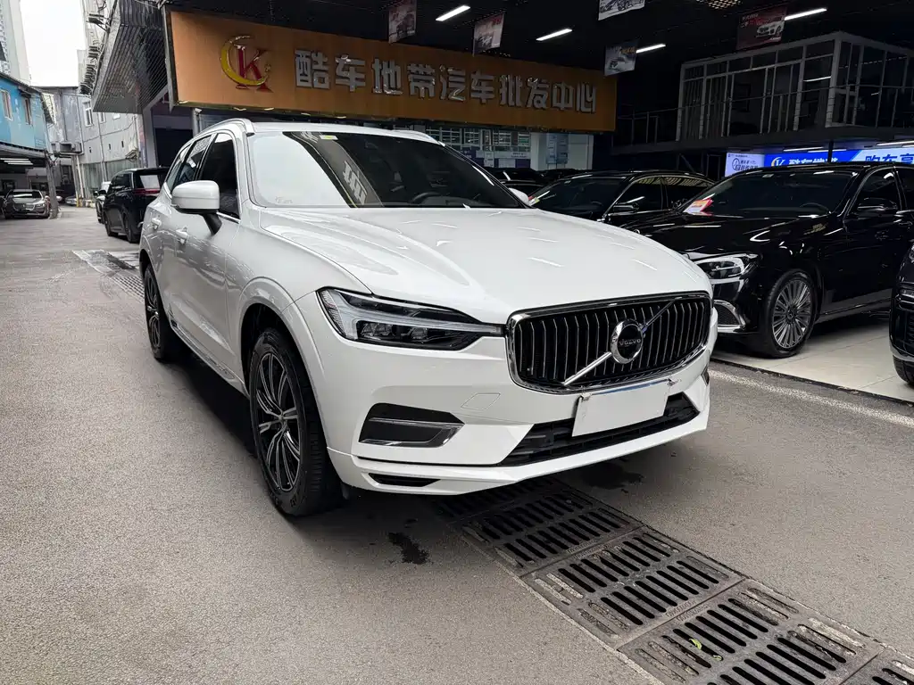 Volvo XC60 T5 4 WD Smart Vision Luxury