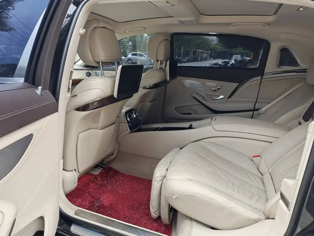 Maybach S-Class S 500 4 MATIC