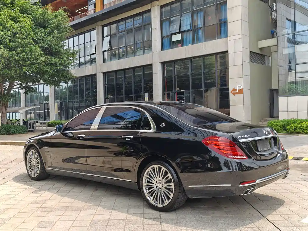Maybach S-Class S 500 4 MATIC