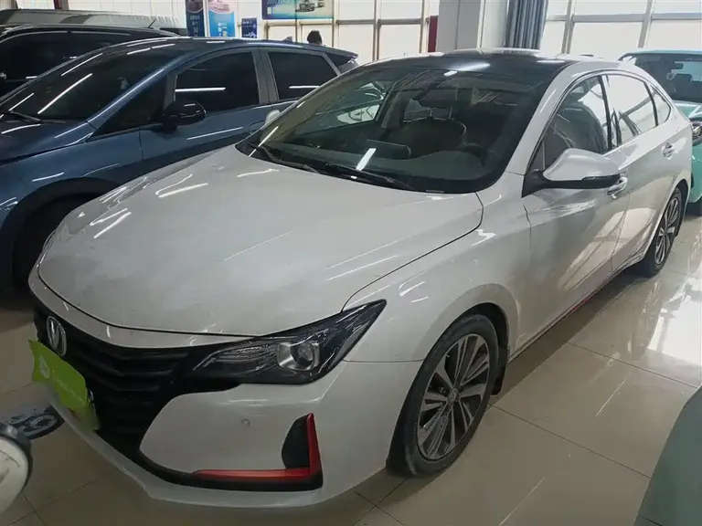 Changan Ruicheng CC Blue Whale 1.5 T DCT Luxury