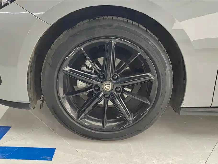 Changan UNI-V 1.5 T Distinguished