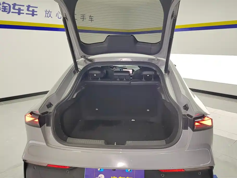 Changan UNI-V 1.5 T Distinguished