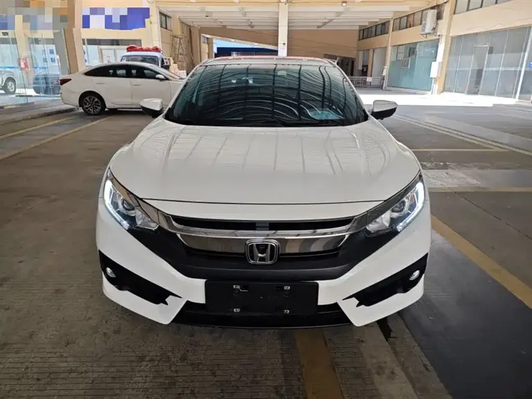 Honda Civic 220 TURBO CVT Luxury
