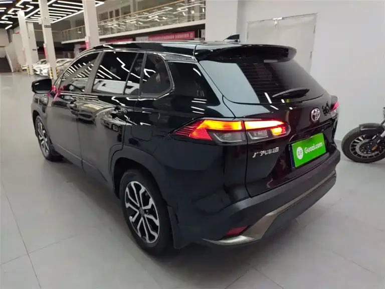 Toyota Frontlander 2.0 L CVT Luxury