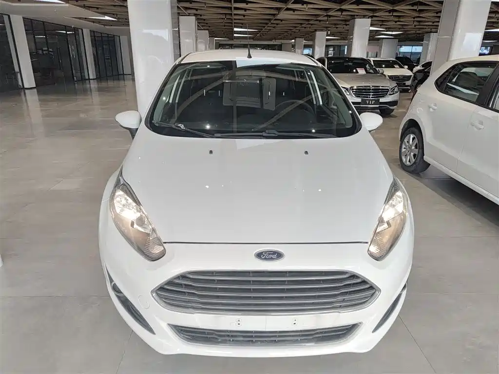 Fiesta Hatchback 1.5 L Auto Fashion