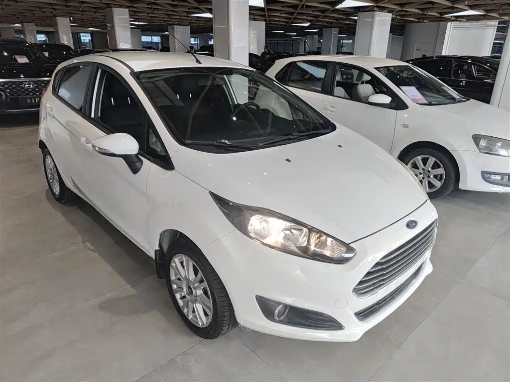 Fiesta Hatchback 1.5 L Auto Fashion
