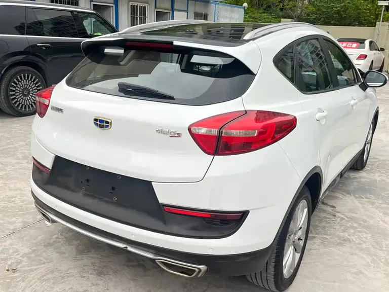 Geely Emgrand GS Sport 1.8 L Manual Leading Style