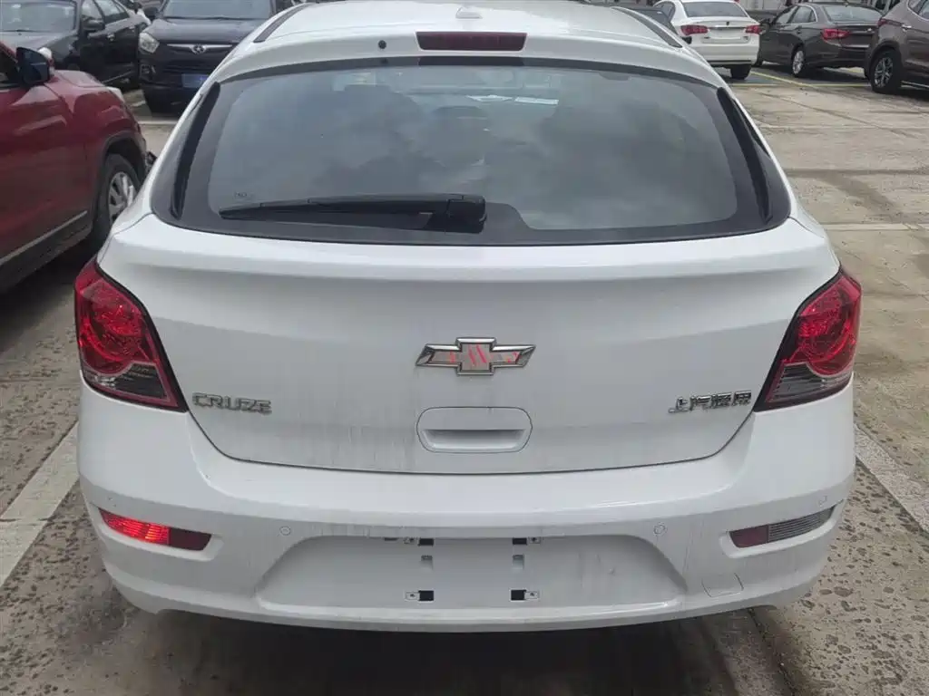Cruze 科鲁兹 2013款 掀背 1.6 L 手动豪华型