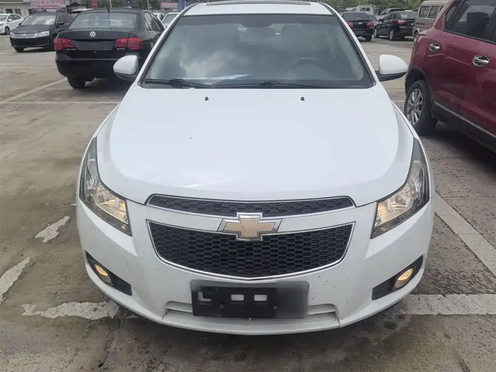 Cruze 科鲁兹 2013款 掀背 1.6 L 手动豪华型