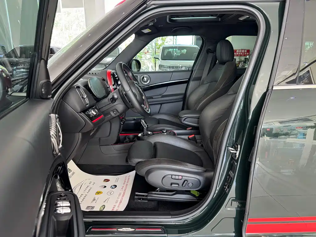 MINI JCW Countryman 2.0 T JOHN COOPER WORKS A