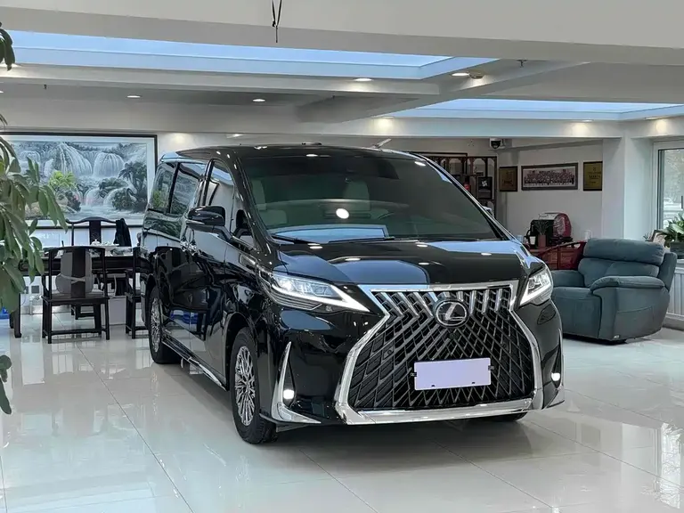 Lexus LM 300 h 7-seat Elegant