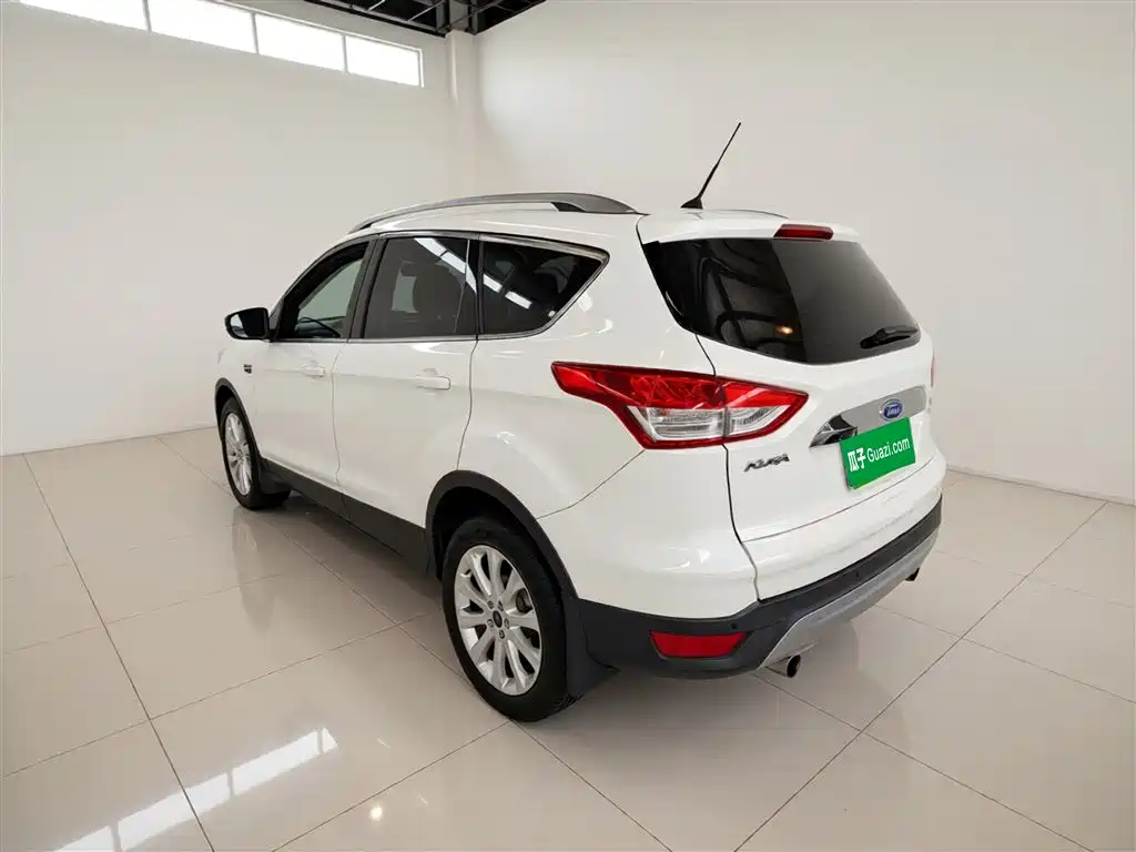 Kuga 1.5 L GTDi 2 WD Style