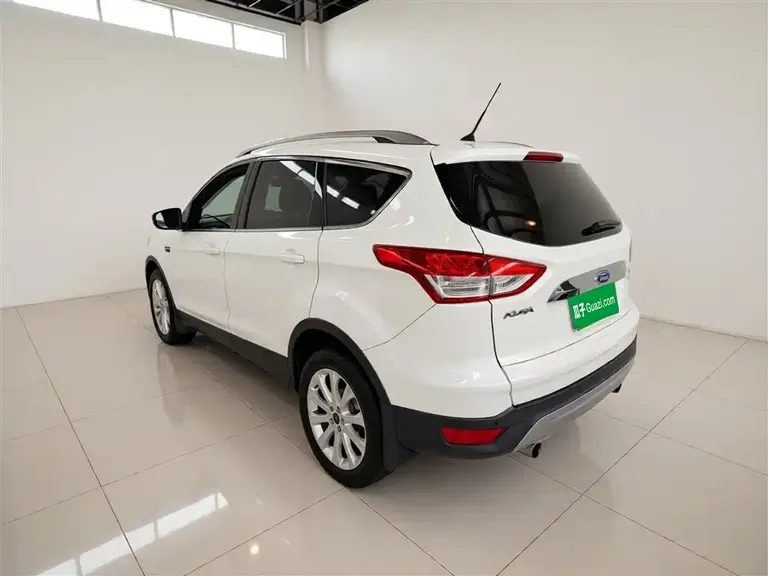Ford Kuga 1.5 L GTDi 2 WD Style