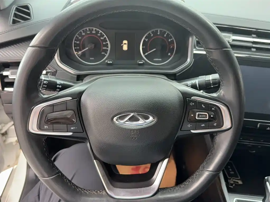 Tiggo 3 x PLUS 1.5 L CVT Exciting Jujube