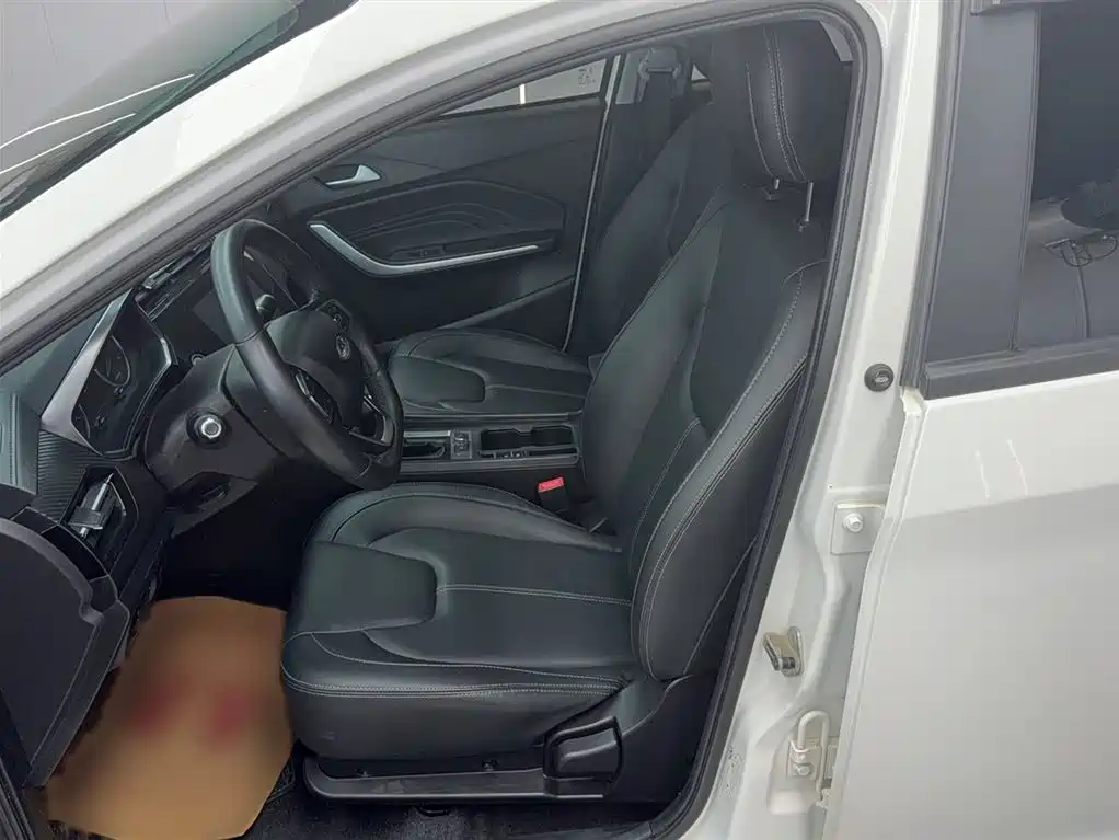 Tiggo 3 x PLUS 1.5 L CVT Exciting Jujube