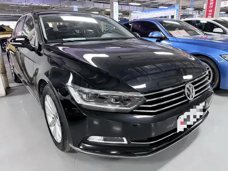 Volkswagen Magotan 330 TSI DSG Leading