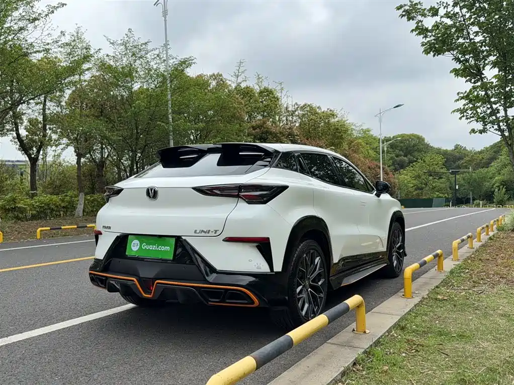 Changan UNI-T 1.5 T Distinguished