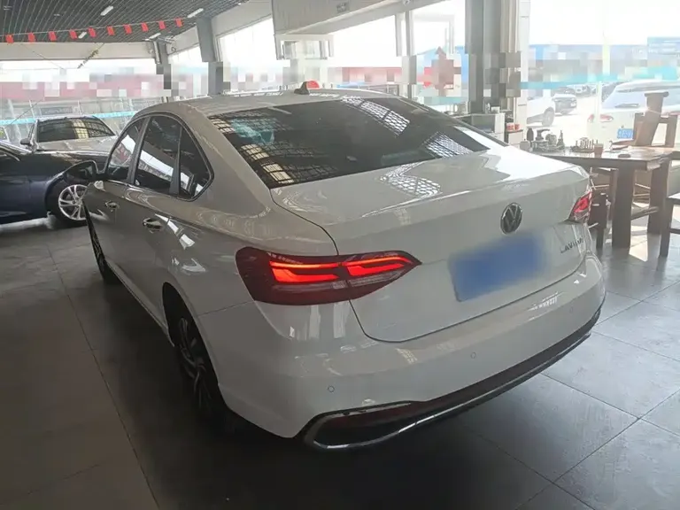 Volkswagen Lavida 1.5 L Auto 5 Million
