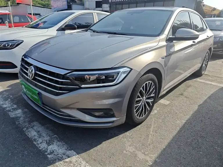 Volkswagen Sagitar 200 TSI DSG Comfort CN-VI